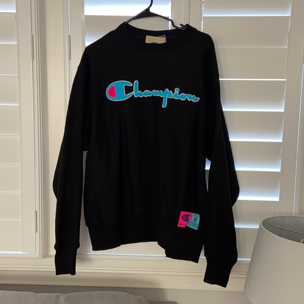Champion Crewneck Blue and Pink Logo Size L